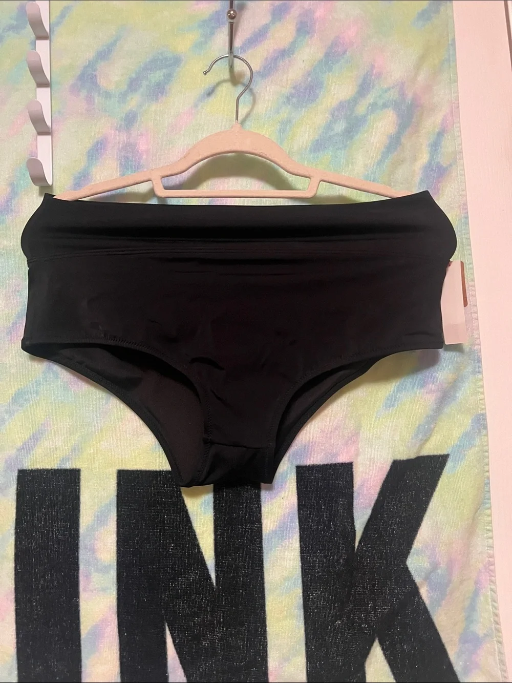 PINK vs Black Bikini Set with tie dye towel